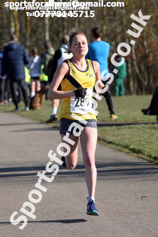 Senior women and vets women and men, 2018 Royal Signals NECAA Road Relays, Hetton. Photo: David T. Hewitson/Sports for All Pics